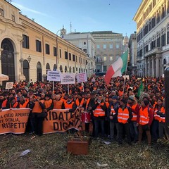 Gilet arancioni a Roma