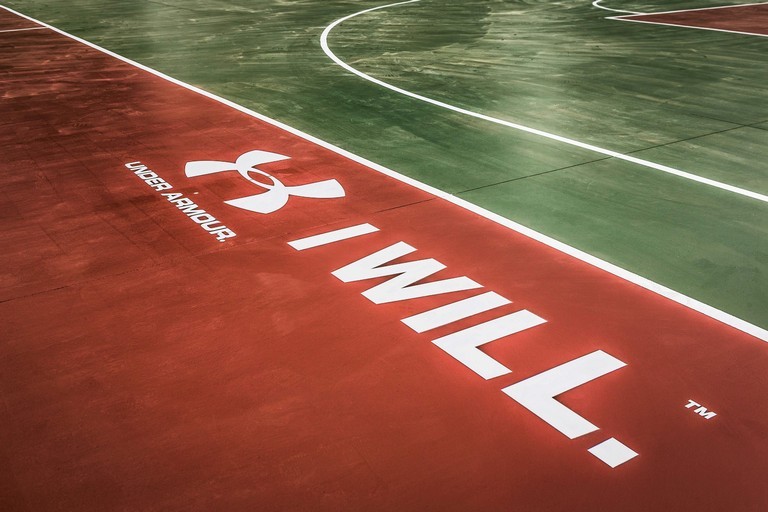 Under Armour presenta il nuovo campo di basket a Milano